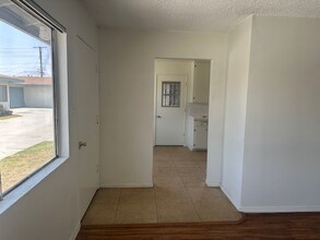 4405 1/2 Elizabeth St in Bell Gardens, CA - Building Photo - Building Photo