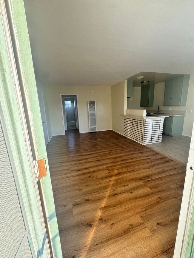 property at 6280 Cherry Ave