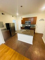 6045 S Rhodes Ave, Unit 3f in Chicago, IL - Building Photo