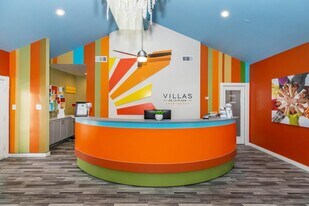 Villas de la Plaza in Austin, TX - Building Photo