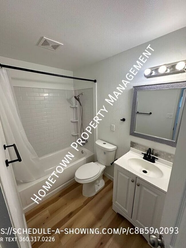 7801 Pacific Ave SE in Lacey, WA - Building Photo - Building Photo