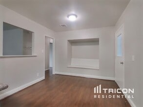 325 Ladera Dr in Vallejo, CA - Building Photo - Building Photo