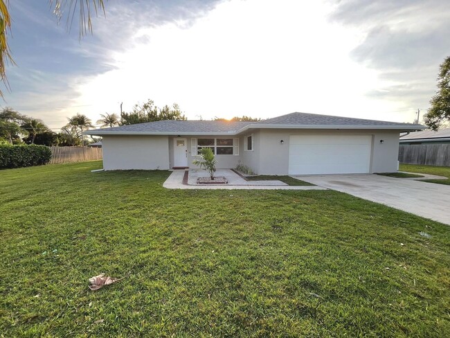 property at 2428 N W Everglades Blvd