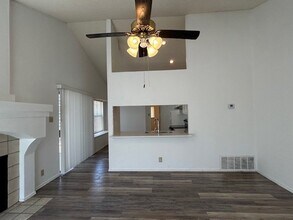 10207 Raven Field Dr in San Antonio, TX - Building Photo - Building Photo