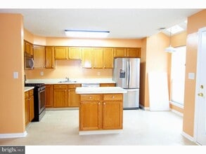 162 Shrewsbury Ct in Pennington, NJ - Building Photo - Building Photo