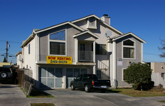 4284-4286 Winona Ave in San Diego, CA - Foto de edificio - Building Photo