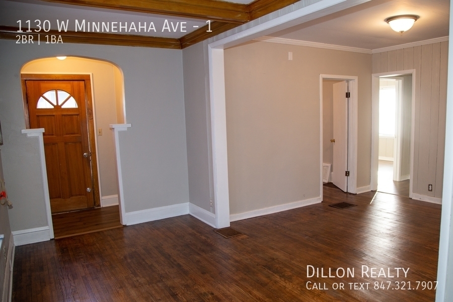 1130 W Minnehaha Ave in St. Paul, MN - Building Photo