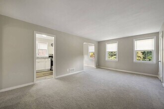 1728 Aberdeen Rd in Towson, MD - Foto de edificio - Building Photo