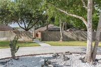 2705 Verdin Ave in McAllen, TX - Building Photo - Building Photo