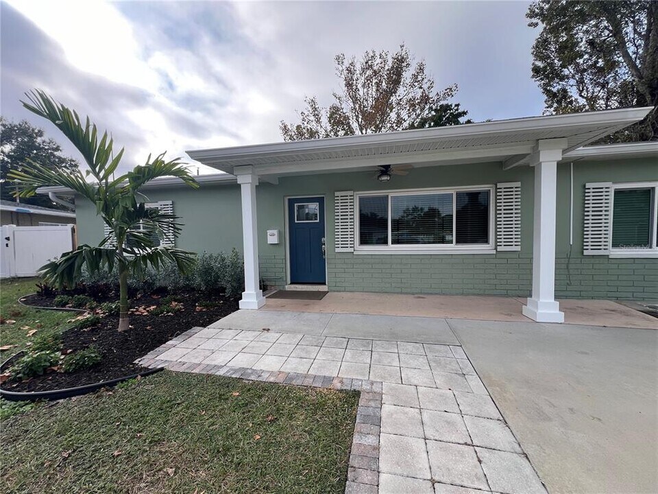 5398 27th Ave N in St. Petersburg, FL - Building Photo