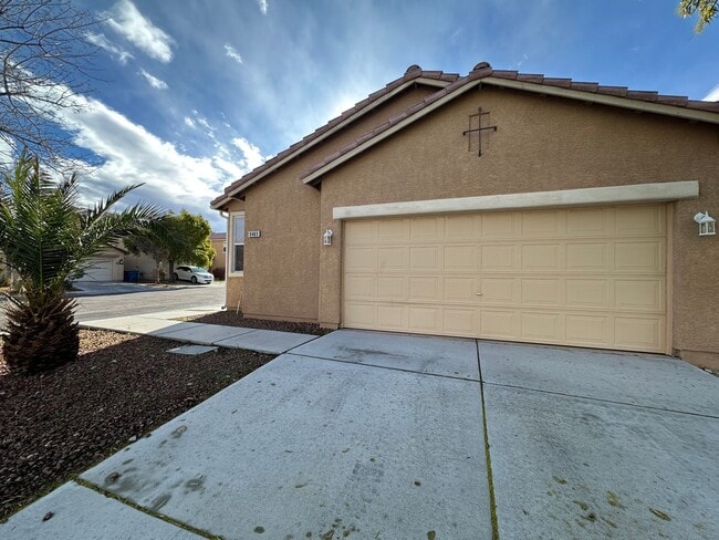 9469 Vast Valley Ave