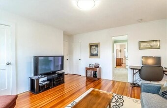 17 Whittlesey Ave, Unit 2 in New Milford, CT - Building Photo - Building Photo