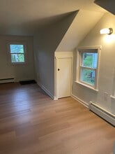 829 Elmwood St, Unit 2 in State College, PA - Building Photo - Building Photo