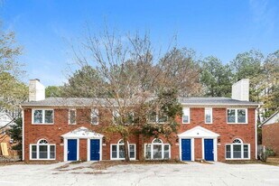 1305 Sweet Pine Dr in Norcross, GA - Building Photo