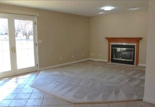 112 Sequoyah Ct SW in Poplar Grove, IL - Building Photo - Building Photo