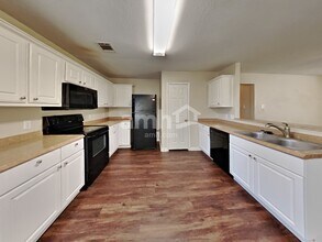4231 Nueces River Loop in Spring, TX - Building Photo - Building Photo