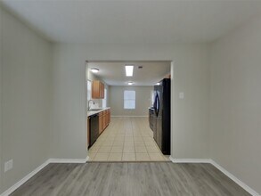 7215 Lazy Summer Ct in Magnolia, TX - Building Photo - Building Photo