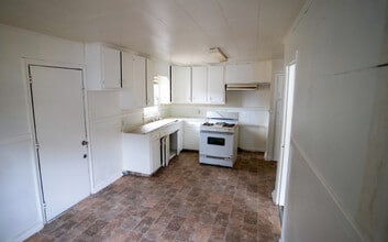 3956 Del Rosa Dr in Jackson, MS - Building Photo - Building Photo