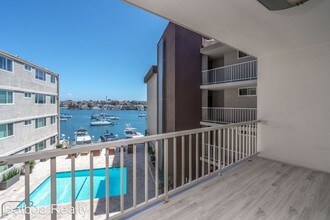 310 Fernando St-Unit -#312 in Newport Beach, CA - Building Photo - Building Photo