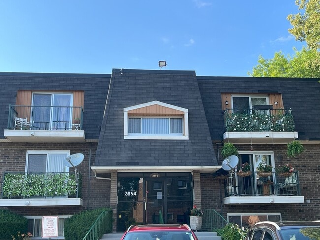 property at 3854 S Parkway Dr