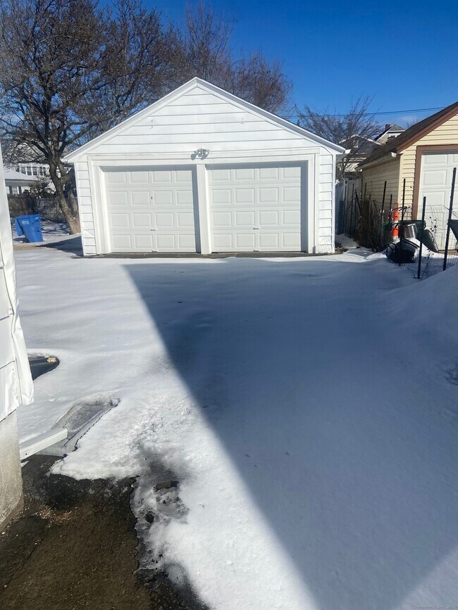 43 Whiting St in Hamden, CT - Building Photo - Building Photo
