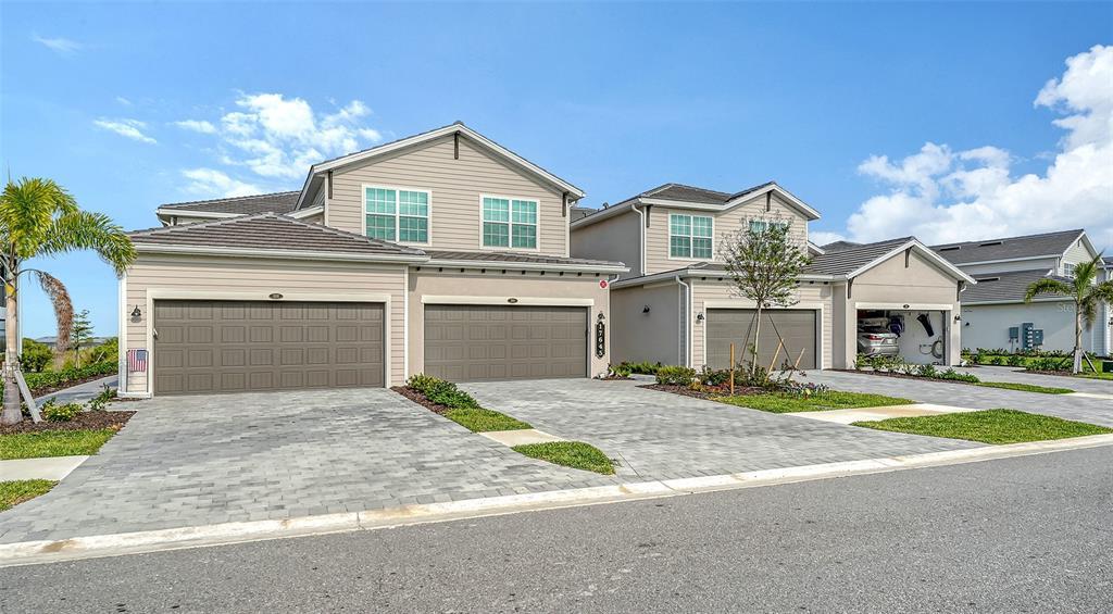17645 Boracay Ct in Venice, FL - Building Photo