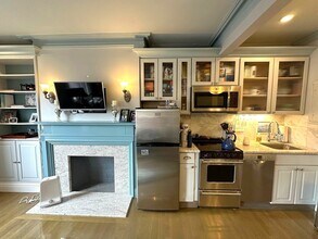 88 Charles St in Boston, MA - Foto de edificio - Building Photo