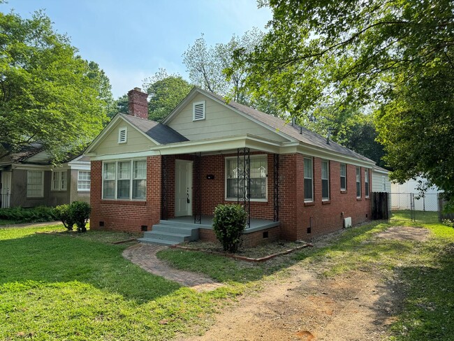 property at 585 Morningview Dr