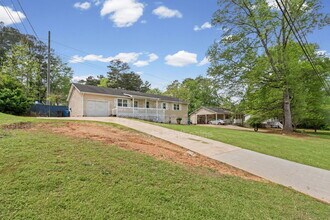 1321 Timbercrest Dr in Lawrenceville, GA - Building Photo - Building Photo