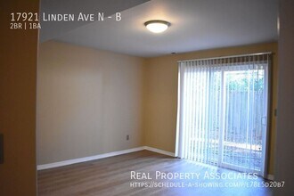 17921 Linden Ave N in Shoreline, WA - Building Photo - Building Photo