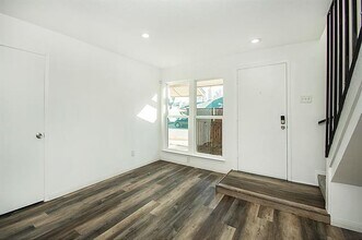 2611 Via Cordova in Carrollton, TX - Building Photo - Building Photo