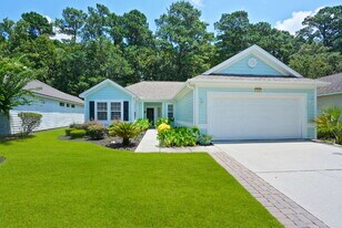 211 Hampton Cir in Bluffton, SC - Building Photo