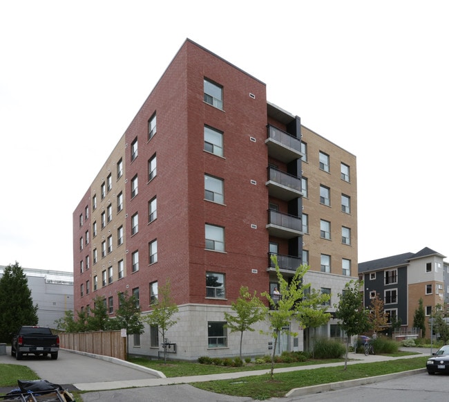 Waterloo Residences - 64 Marshall in Waterloo, ON - Building Photo - Building Photo