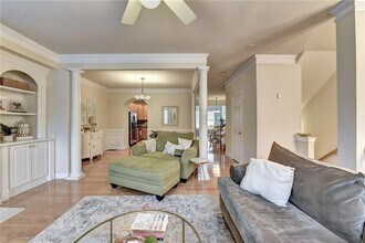 1929 Cobblestone Cir NE in Atlanta, GA - Building Photo - Building Photo