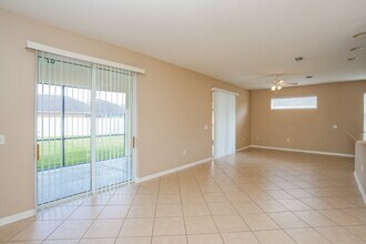 15307 Skip Jack Loop in Lakewood Ranch, FL - Building Photo - Building Photo