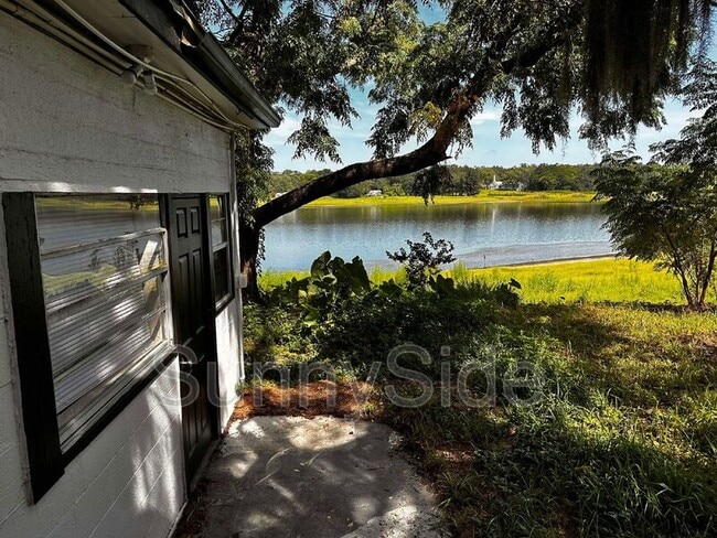 property at 8105 W Colonial Dr