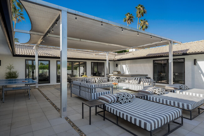 505 N Camino Real in Palm Springs, CA - Building Photo - Building Photo