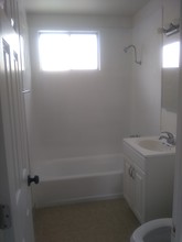 1608 260th St, Unit # 4 in Los Angeles, CA - Foto de edificio - Building Photo