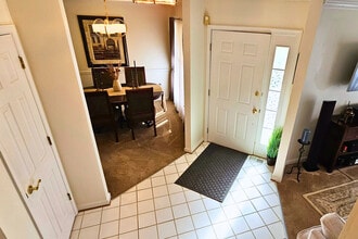 908 Berwick Dr in Annapolis, MD - Foto de edificio - Building Photo