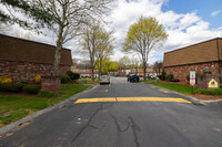 Coventry Gardens in Dracut, MA - Building Photo - Building Photo