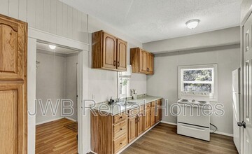 8640 Susie St in Jacksonville, FL - Building Photo - Building Photo