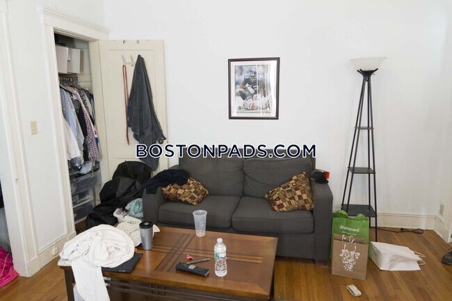 137 Park Dr in Boston, MA - Building Photo - Building Photo