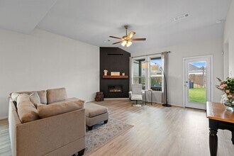 21406 Monterrico Bay Dr in Cypress, TX - Foto de edificio - Building Photo