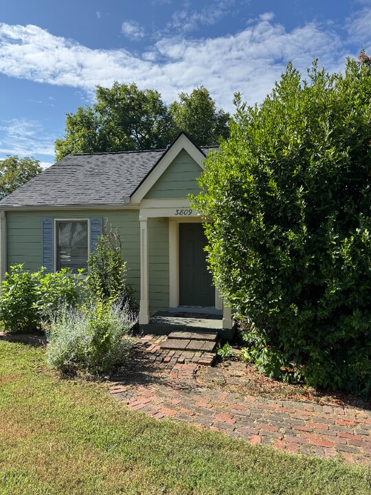 3809 Sentinel Dr in Nashville, TN - Foto de edificio