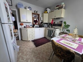 79 Queen St in Kingston, ON - Building Photo - Building Photo