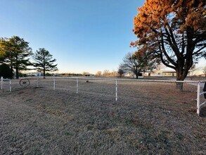 7051 N Sun Country Rd in Lexington, OK - Building Photo - Building Photo