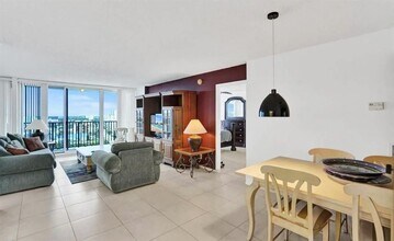 531 N Ocean Blvd in Pompano Beach, FL - Building Photo - Building Photo