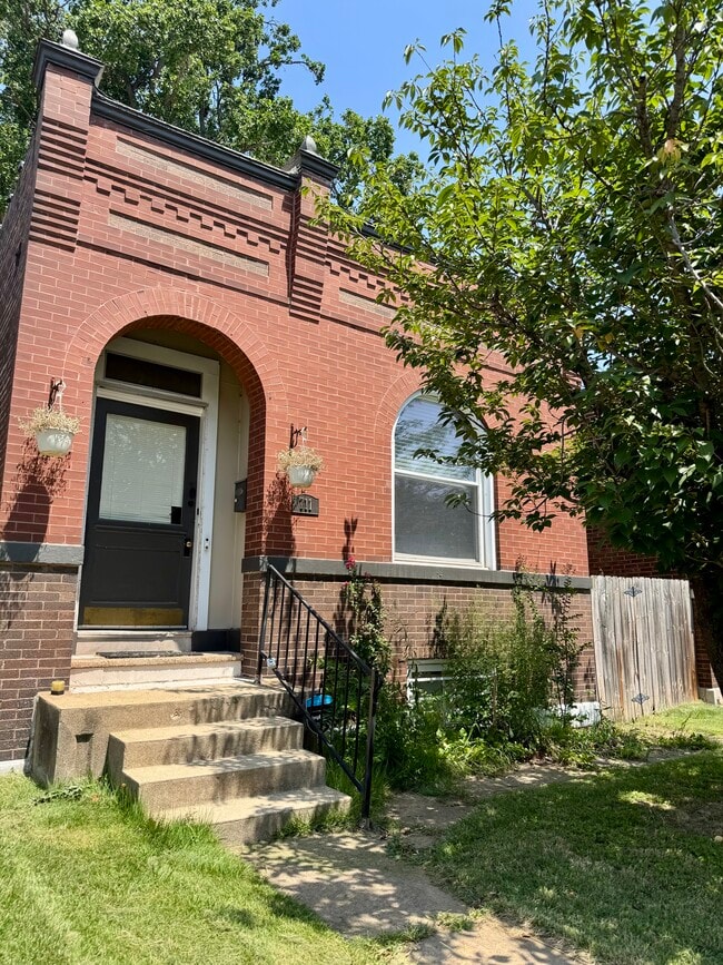 property at 711 Wilmington Ave