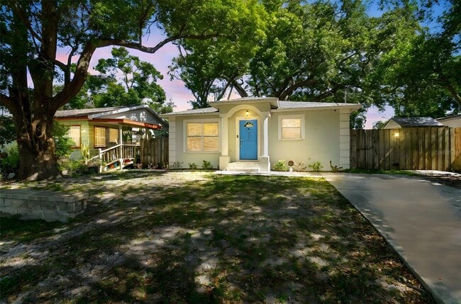 property at 3113 W Arch St