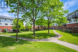 17 Wylie Cir in Halton Hills, ON - Building Photo - Building Photo